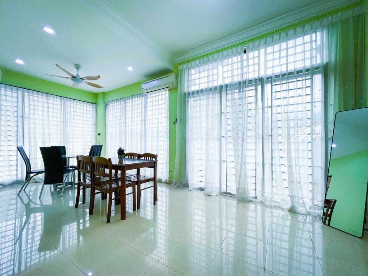 Tupai Mas Semi-D By Louis Vila Taiping Exterior foto
